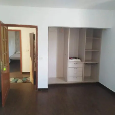Montana Luna House With Гостевой дом
