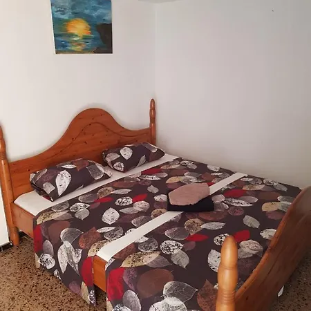 Гостевой дом Montana Luna House With
